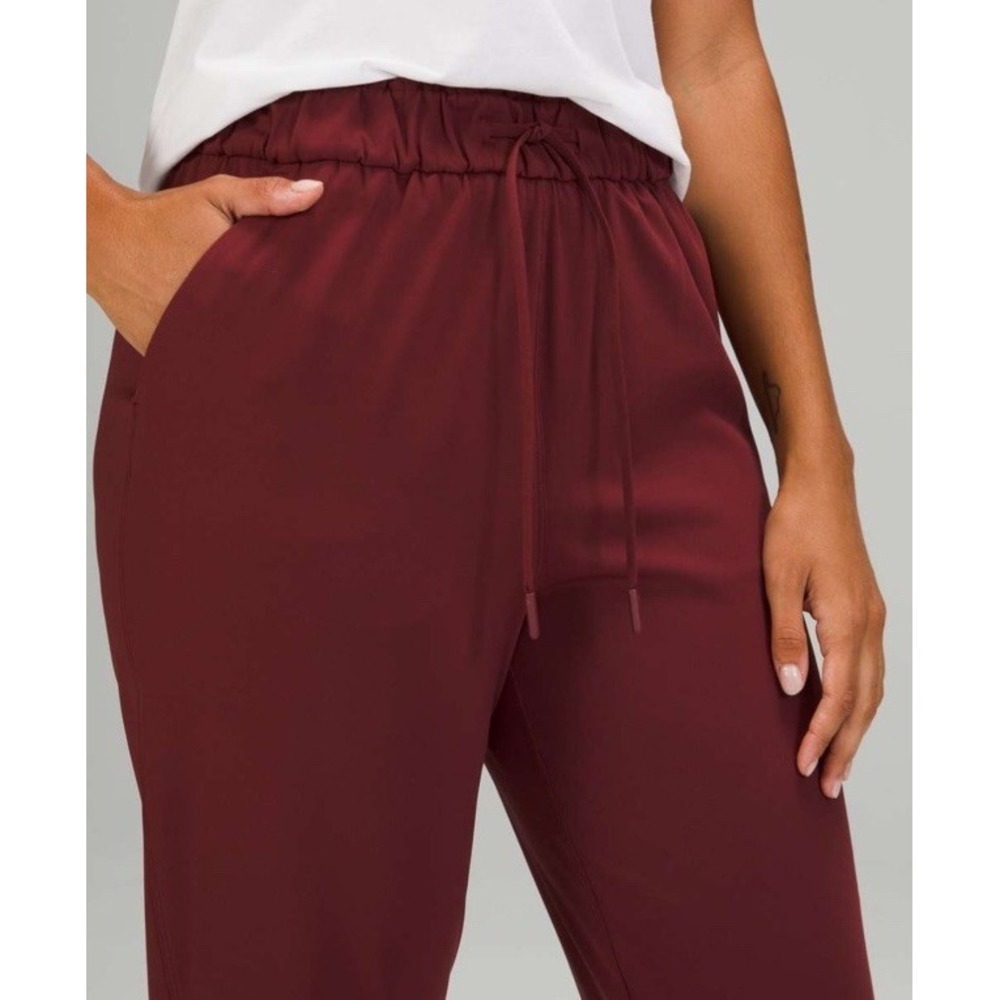 Lululemon Womens Stretch High-Rise Jogger Full Length Athleisure Red Merlot 12 - Picture 2 of 15